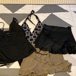 😊 3/$15 Women’s 4 piece swim bundle size small/medium. 😊 3/$15